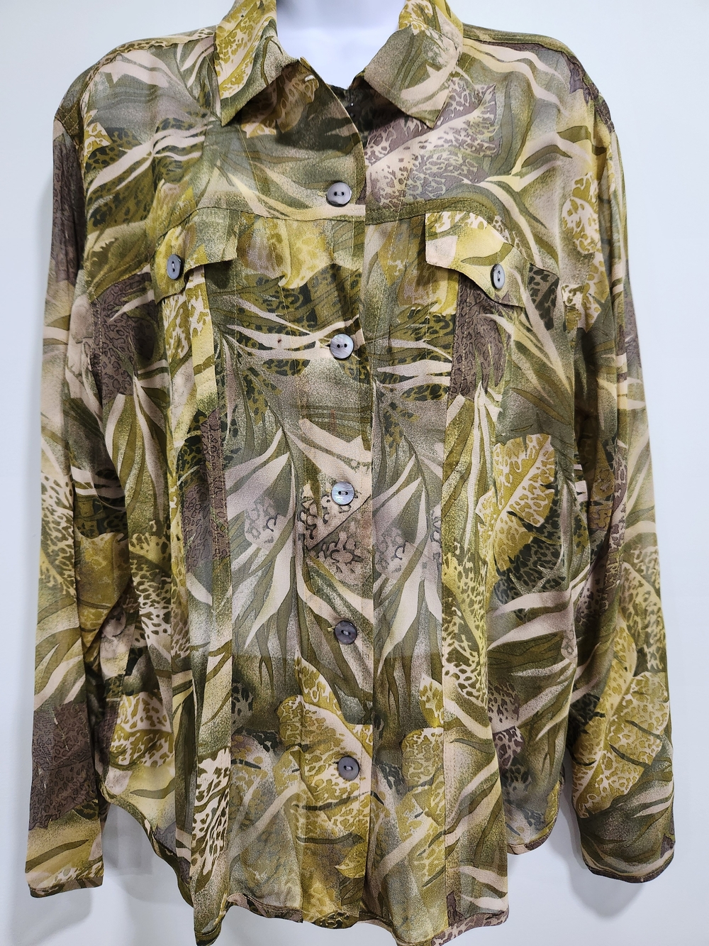 Chico's Olive & Tan Leaf-Print Button Front Blouse